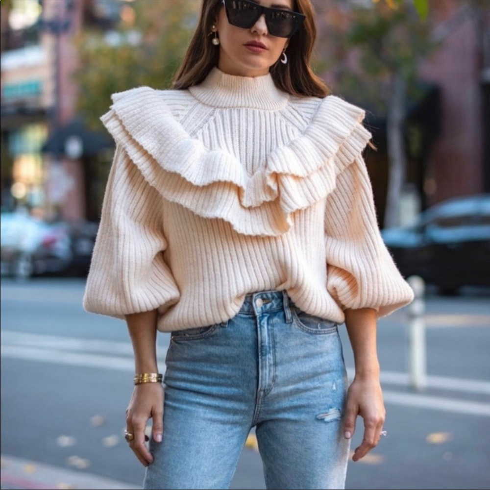 NWT H&M Ruffle Flounced Mock Neck Rib Knit Chunky Sweater